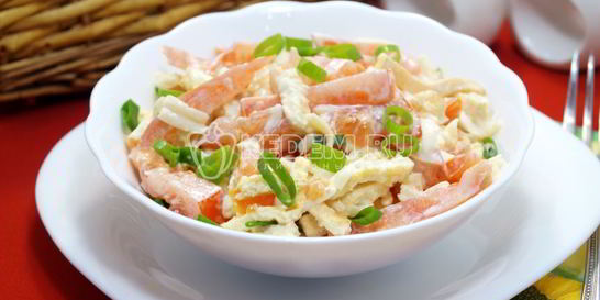 Салат с помидорами и сыром Дина