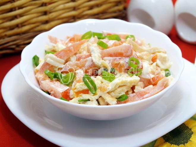 Рецепт салата с помидорами и сыром дина