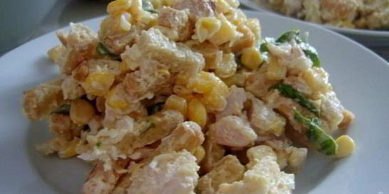 Салат с сухариками