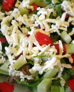 Салат с тунцом и сыром фета