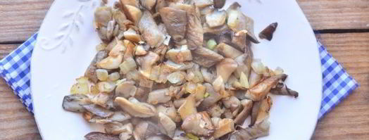 салат с жареными вешенками. Шаг 6