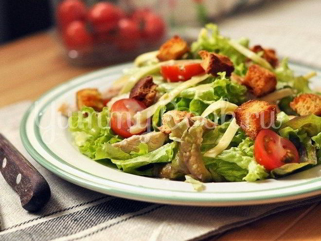 Рецепт салата цезарь с курицей