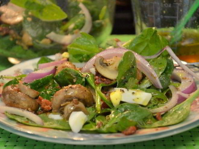 Рецепт шпинатного салата с грибами