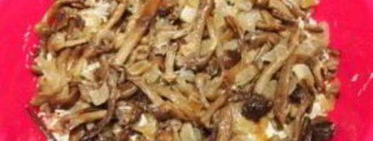 слоеный салат с грибами. Шаг 5