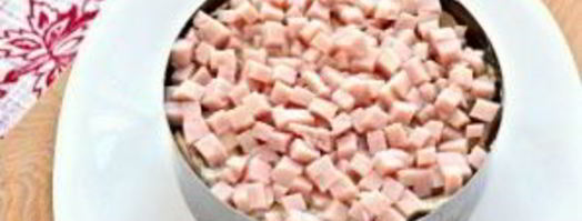 слоеный салат с маринованными грибами. Шаг 6