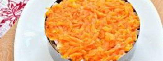 слоеный салат с маринованными грибами. Шаг 7