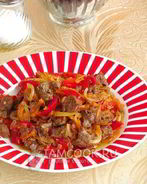 Теплый салат из куриной печени