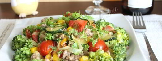 теплый салат с цукини и фаршем. Шаг 10