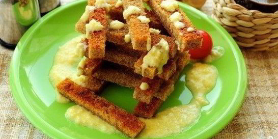 Чесночный соус для гренок