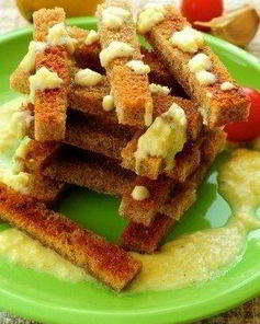 Чесночный соус для гренок