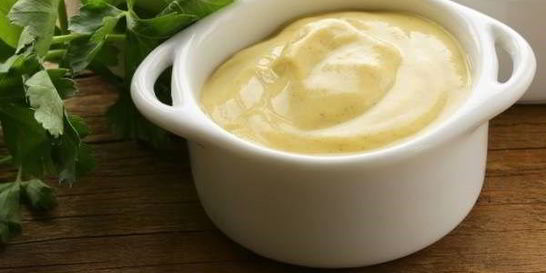 Горчичный соус к рыбе на основе голландеза