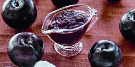 Кислый соус из слив