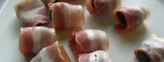 куриные шашлычки с беконом и черносливом. Шаг 2