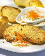 Морковно-травяной соус с кунжутным картофелем