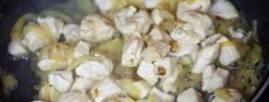 соус с курицей и грибами. Шаг 3