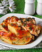 Соус с курицей и картошкой