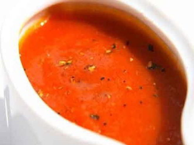 Рецепт томатного соуса для пиццы с базиликом и орегано