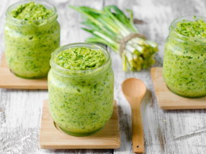 Рецепт зеленого франкфуртского соуса на сметане