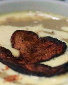 Ароматный суп Грибной капучино