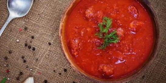 Борщ с фрикадельками