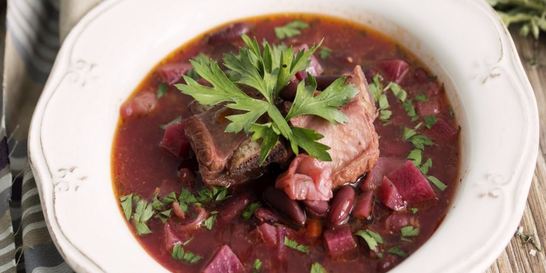 Борщ с грибами и фасолью в мультиварке