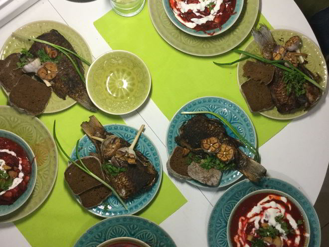 Рецепт борща с карасями