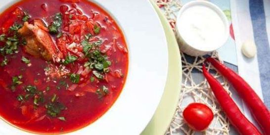 Борщ с копченостями