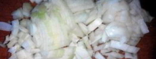 борщ с тушенкой в мультиварке. Шаг 2