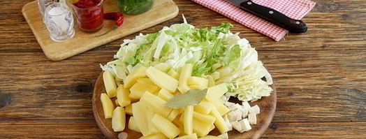 борщ с тушенкой. Шаг 3