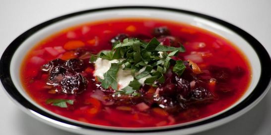 Борщ с вишней