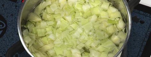 борщ с вишней. Шаг 2