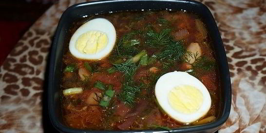 Борщ со щавелем и свеклой