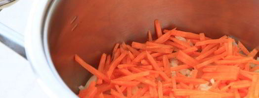 борщ в кастрюле zepter. Шаг 2