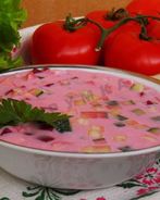 Холодный борщ из маринованной свеклы с колбасой