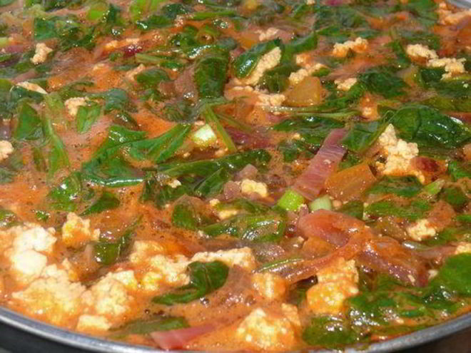 Рецепт летнего зеленого борща со шпинатом