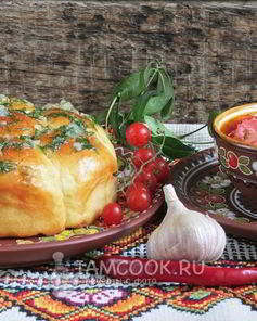 Украинский борщ с пампушками