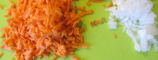 зеленый борщ с крапивой, щавелем и яйцом. Шаг 7