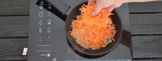 зеленый борщ со щавелем и яйцом. Шаг 10