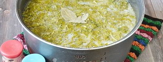 зеленый борщ в мультиварке. Шаг 15