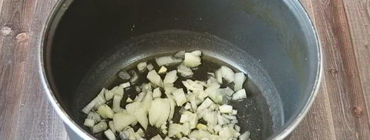 зеленый борщ в мультиварке. Шаг 3