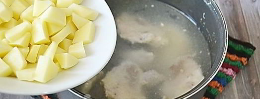 зеленый борщ в мультиварке. Шаг 7