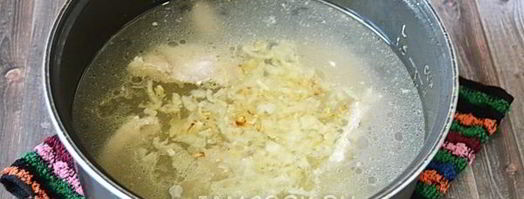 зеленый борщ в мультиварке. Шаг 10