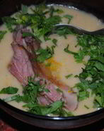 Гороховый суп с копчеными ребрышками