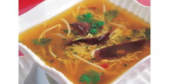 Грибной суп с ростками сои и имбирем