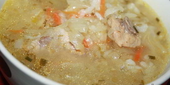 Капустняк на свиных ребрышках с кислой капустой и рисом