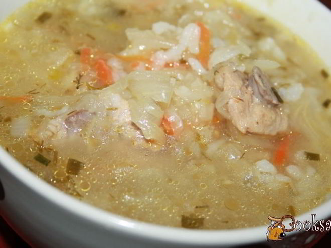 Рецепт капустняка на свиных ребрышках с кислой капустой и рисом