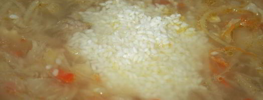 капустняк на свиных ребрышках с кислой капустой и рисом. Шаг 5