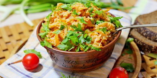 Капустняк с фаршем в мультиварке