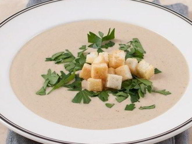 Рецепт крема-супа из белых грибов с трюфельными крутонами