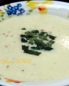 Крем-суп из кольраби с мятой